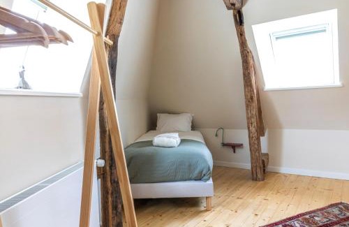 Tremblay-les-Villages Apartment | Aux Roses et aux Poutres - Jardin - Arrivée Autonome