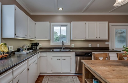 Clayton House | Available for Labor Day weekend!