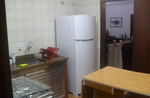 Vila Julia Apartment | AVAILABLE FROM 9 TO 14/02/1924-4 bedrooms (1 suite) /2 garages-FAMILY ONLY