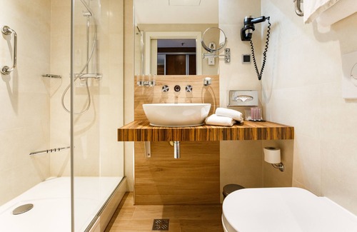 Old Town Hotel | Avalon Hotel & Conferences