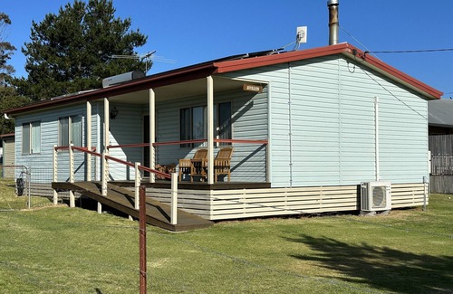 Thulimbah House | 'Avalon' - Small group or family getaway