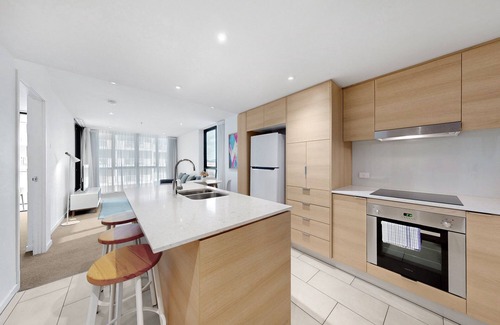 Broadbeach Apartment | Avani Hotel 1BR Private Apt Casino Beach & Dining