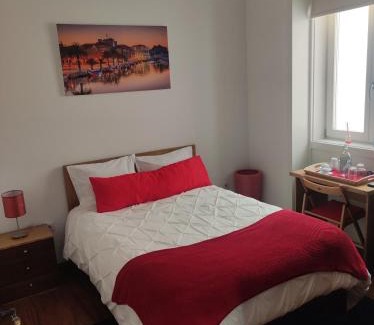 Aveiro Apartment | Aveiro Theater Rooms