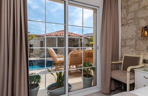 Alacati Hotel | Avlu Alacati Butik Otel