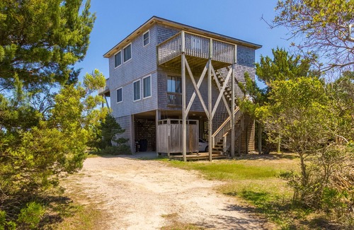 Avon House | Avon Beach Box with Easy Walk To The Beach!