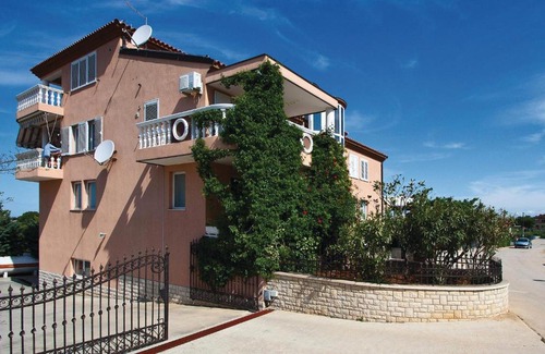 Galizana Apartment | Awesome apartment in Galizana with 1 Bedrooms and WiFi