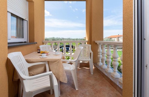 Galizana Apartment | Awesome apartment in Galizana with 1 Bedrooms and WiFi