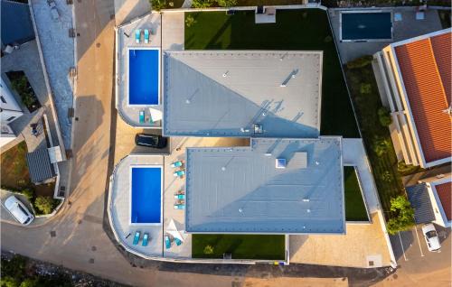 Milcetici Apartment | Awesome Apartment In Malinska