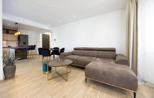 Mejasi Apartment | Awesome Apartment In Split With Wifi