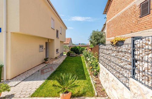 Crno Apartment | Awesome apartment in Zadar with WiFi