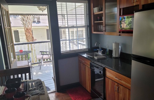Beach Institute Condo | Awesome Downtown condo in Savannah