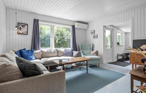 Hojby House | Awesome Home In Højby With Wifi