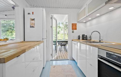 Hojby House | Awesome Home In Højby With Wifi