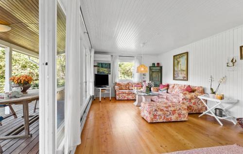 Hojby House | Awesome Home In Højby With Wifi