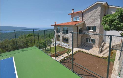 Sasovici House | Awesome Home In Herceg Novi With Wifi