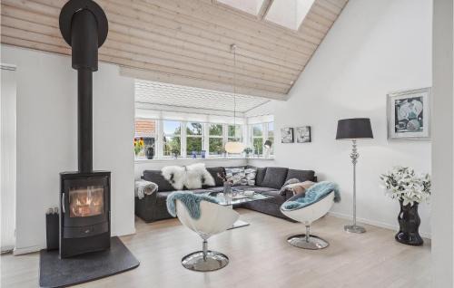 Hirtshals House | Awesome Home In Hirtshals With Sauna