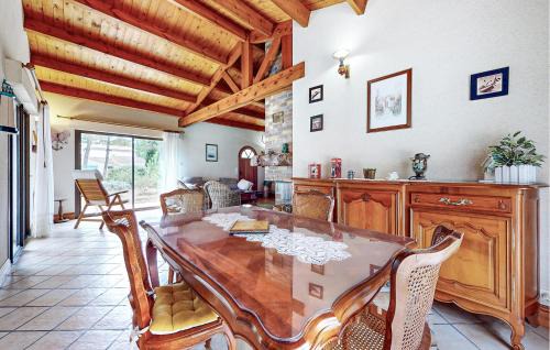 La Faute-sur-Mer House | Awesome Home In La Faute Sur Mer