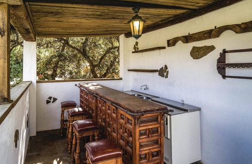 Rute House | Awesome home in Rute with kitchen