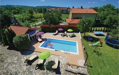 Vinez House | Awesome Home In Vinez With House A Panoramic View
