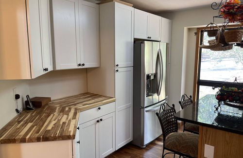 Brevard House | Awesome Mountain Home Get- Away- Connestee Falls- Hiking, Kayaking, Biking &mr