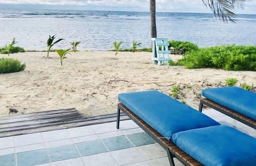 Little Cayman House | Awesome Sea Views! Secluded Beach