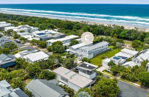 Casuarina House | AYANA Casuarina - Oceanside house walking distance to cafe