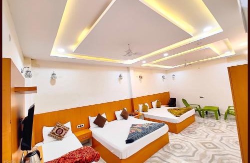Ayodhya Hotel | AYODHYA PREMIUM HOTEL NIRMALA GRAND PALACE - Near Railway Station - 400 Meter Walking Distance From SHREE RAM MANDIR & 300 Meter From HANUMAN GARHI TEMPLE - #Restaurant #Wifi #Free Parking Available - Best Seller Hotel In Ayodhya