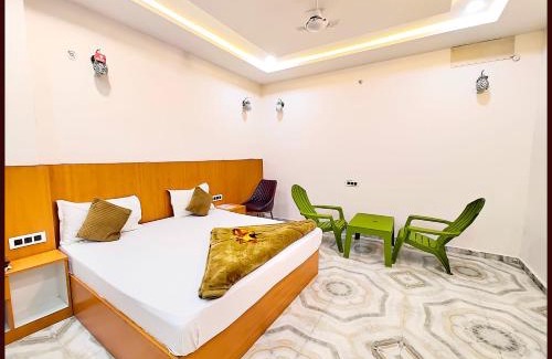 Ayodhya Hotel | AYODHYA PREMIUM HOTEL NIRMALA GRAND PALACE - Near Railway Station - 400 Meter Walking Distance From SHREE RAM MANDIR & 300 Meter From HANUMAN GARHI TEMPLE - #Restaurant #Wifi #Free Parking Available - Best Seller Hotel In Ayodhya