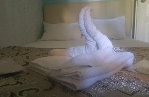 Rasimpasa Hotel | Ayyıldızlar Otel