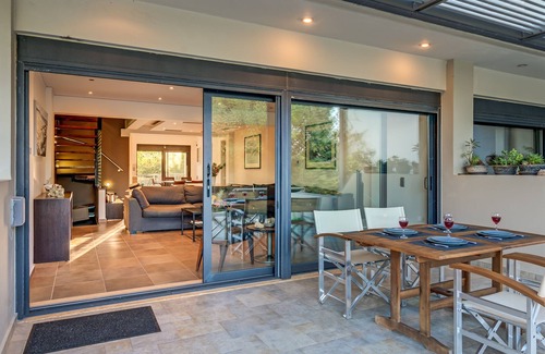 Kato Galatas Villa | AZ Alexandros, beachfront villa in Kalamaki Chania