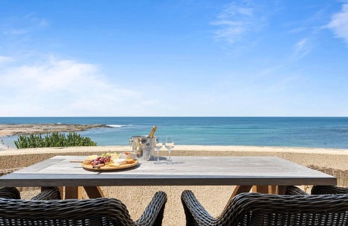 Blue Bay House | AZURE - ABSOLUTE BEACHFRONT AT BLUE BAY