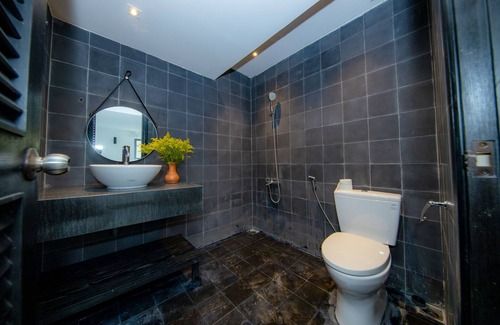 Cam An Hotel | Azure Beach Hotel