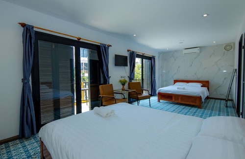 Cam An Hotel | Azure Beach Hotel