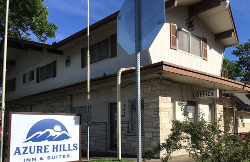 Fredericksburg Hotel | Azure Hills Inn & Suites