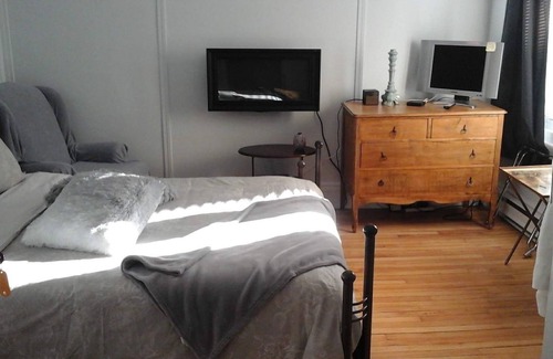 Haute-Ville Bed & Breakfast | B&B Le Transit
