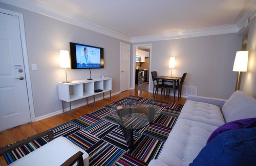 Brookwood Apartment | B1be Enjoy a Pet-friendly and Clean Condo Near the Beltline
