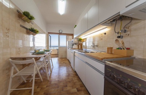 Portimao Apartment | B43 - Spotless Seaview Apartment