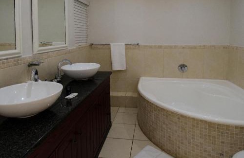 Umdloti Apartment | B5 Surfside Umdloti Magic