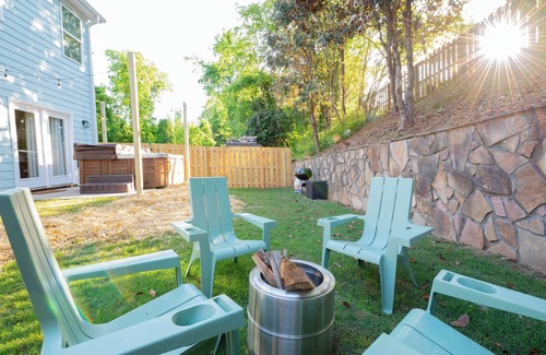 Drayton House | Baby Blue Bungalow with Backyard Oasis