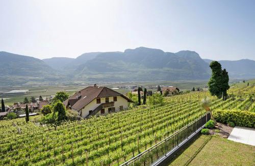 Tramin Apartment | Bacchushof Apartment Cabernet