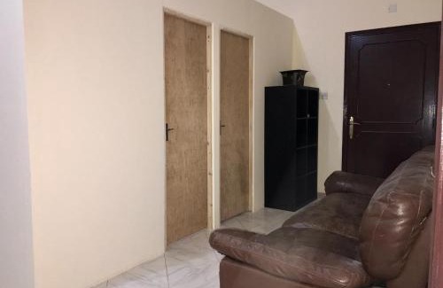 Abu Dhabi City Center House | Backpacker's Bed - No Parking