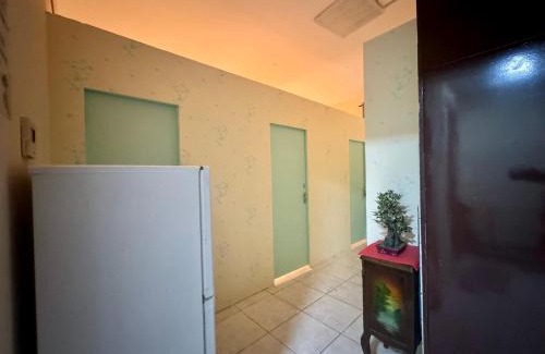 Abu Dhabi City Center House | Backpacker's Bed - No Parking