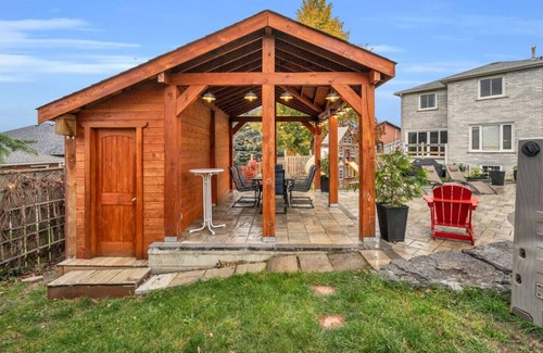 Bradford House | Backyard Oasis in Bradford-Pool