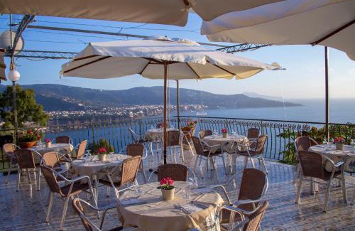 Monte Chiaro Apartment | Baia Serena