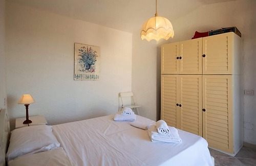 Baja Sardinia House | BAJA SARDINIA NICE APARTMENT 50 METERS FAR FROM THE SEA