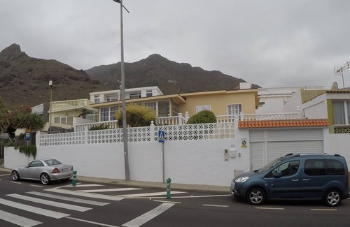 Bajamar House | Bajamar 152 - Luxury house near the sea
