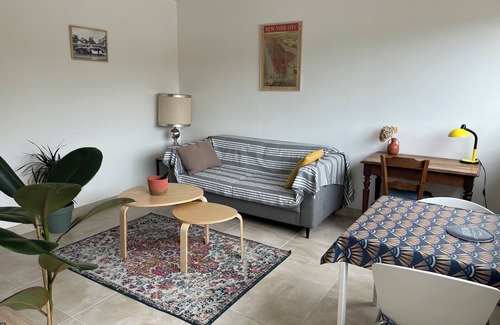 Perigueux Apartment | Balcon sur la Rivière Face à la Vieille Ville
