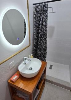 Big Creek Bed & Breakfast | Bamboo Lodge