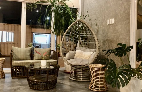 Puerto Princesa City Centre Hotel | Bambu Suites