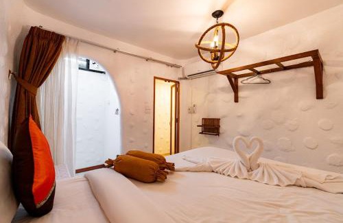 Wua Lai Hotel | Banana House